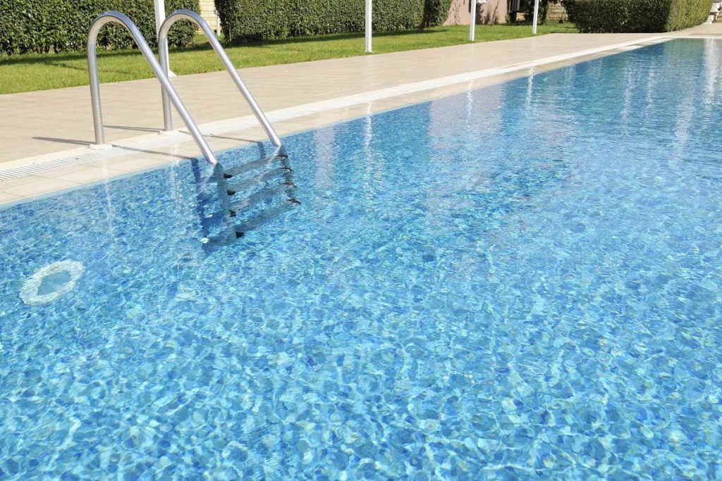 5 coisas que você PRECISA saber antes de construir sua piscina