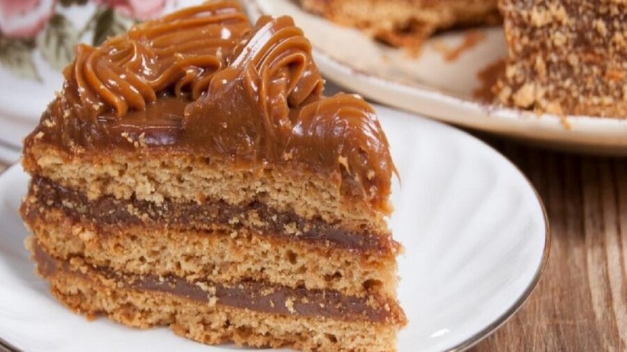 Receita de Bolo de Churros que é tão lindo que dá até dó de cortar para comer