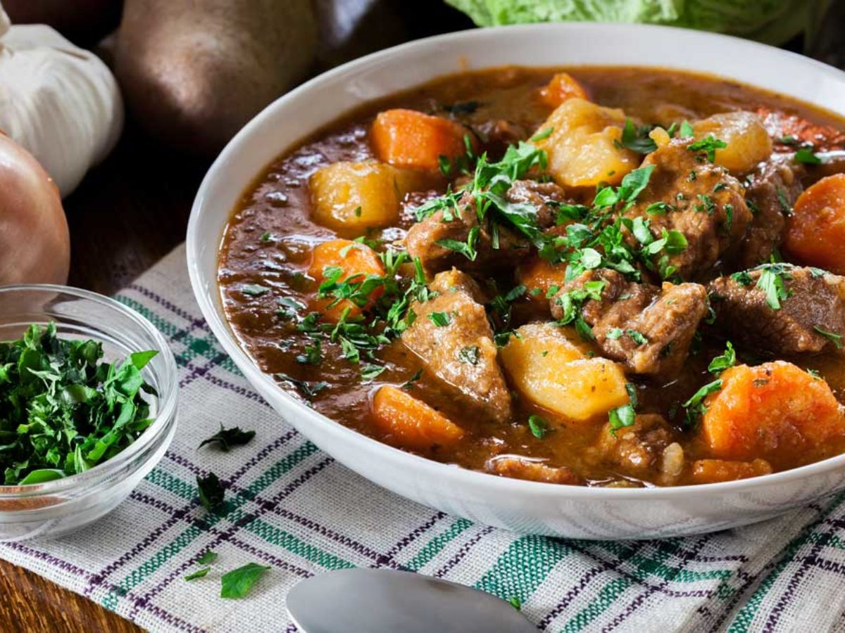 Receita de Picadinho Oriental com Lombo e Abacaxi, a receitinha que tem um toque brasileiro