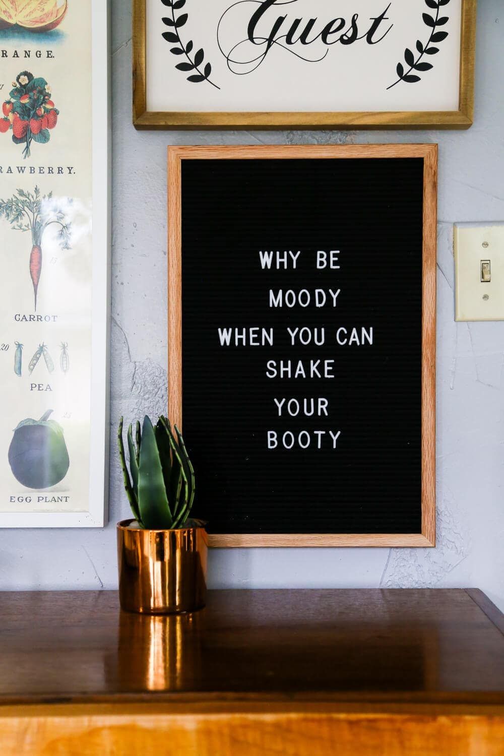 letter board na parede