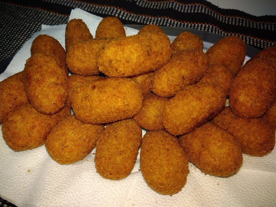 Receita de Croquete de Bacon e Queijo, fácil de fazer e ideal como um petisco no domingo