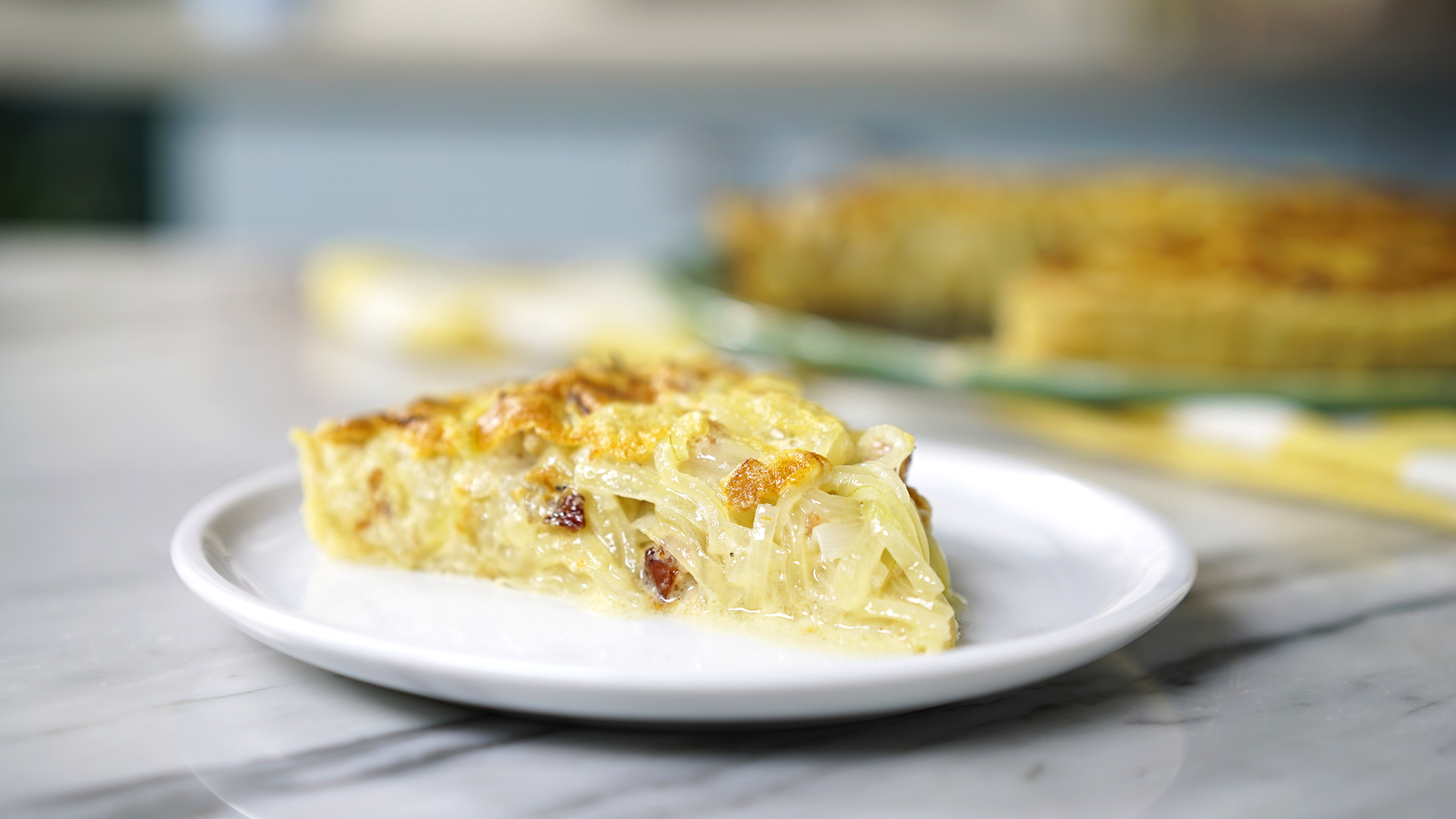 Receita de Torta de Cebola. Uma delícia econômica e saborosa demais para seu almoço ou jantar!