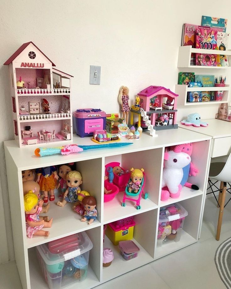 quarto de menina brinquedos