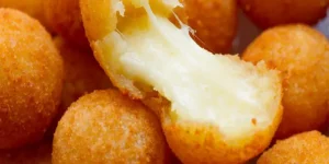 Receita de Salgadinho de Queijo simples, fácil e muito melhor que o comprado