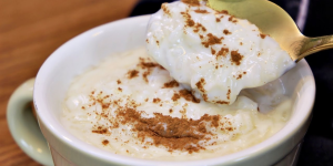 Receita de Arroz Doce, aquela receitinha tradicional, cremosa e rápida de ficar pronta