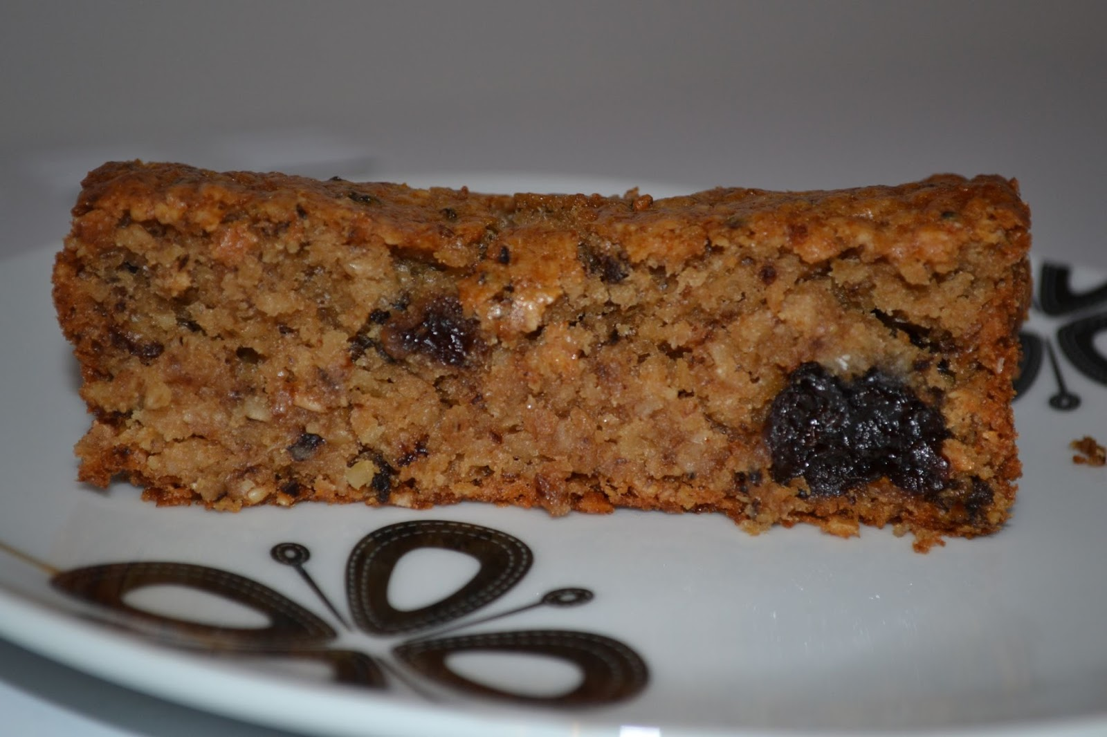 Receita de Bolo de Ameixa com Aveia para substituir a farinha de trigo e deixar tudo ainda mais saboroso