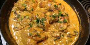 Receita de Frango com Creme de Leite e Champignon, um prato completo, cremoso e rápido para seu almoço