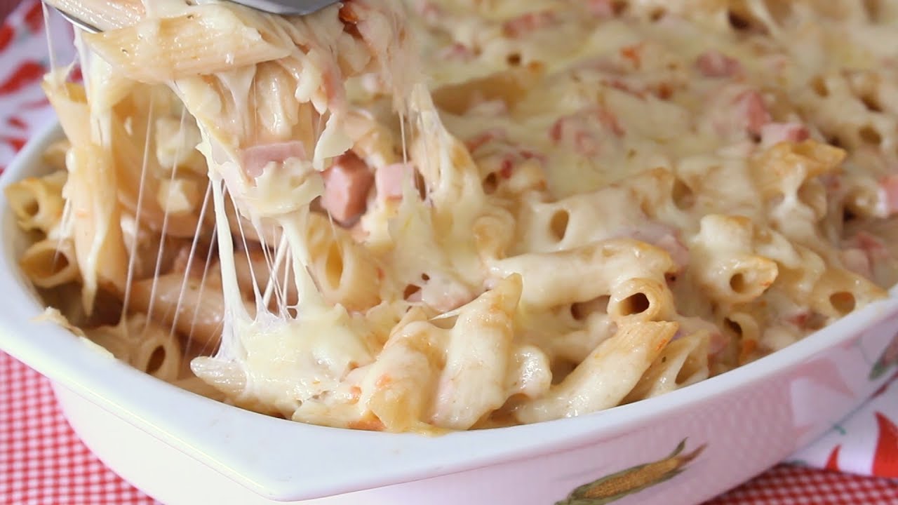 macarrão cremoso de forno com presunto e queijo