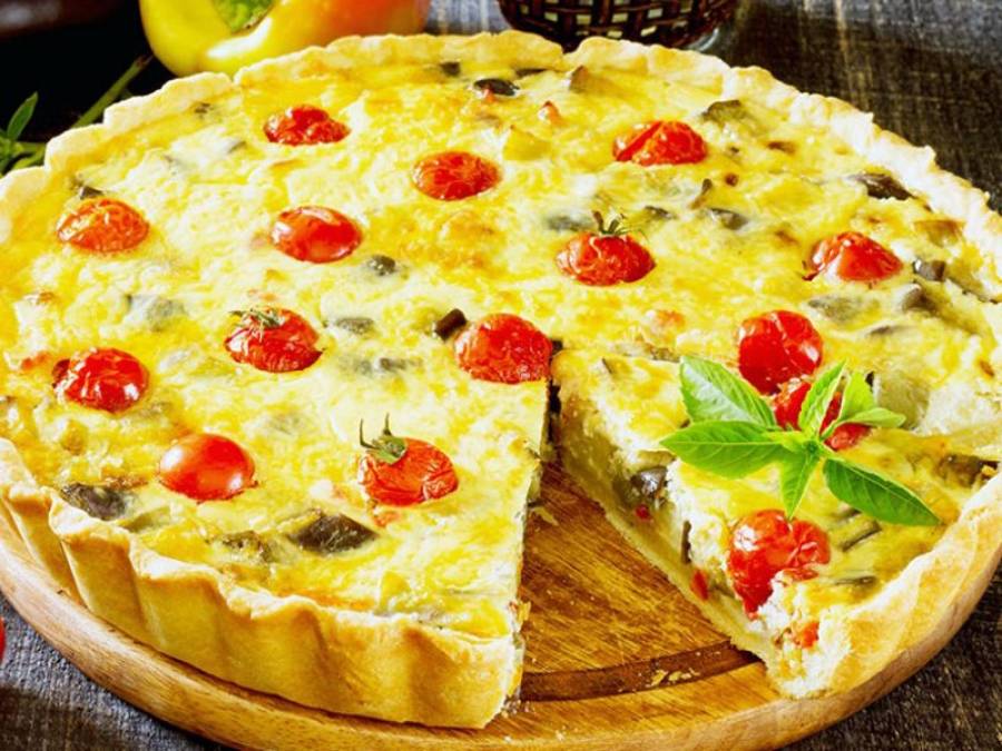 Quiche de Tomate com Manjericão