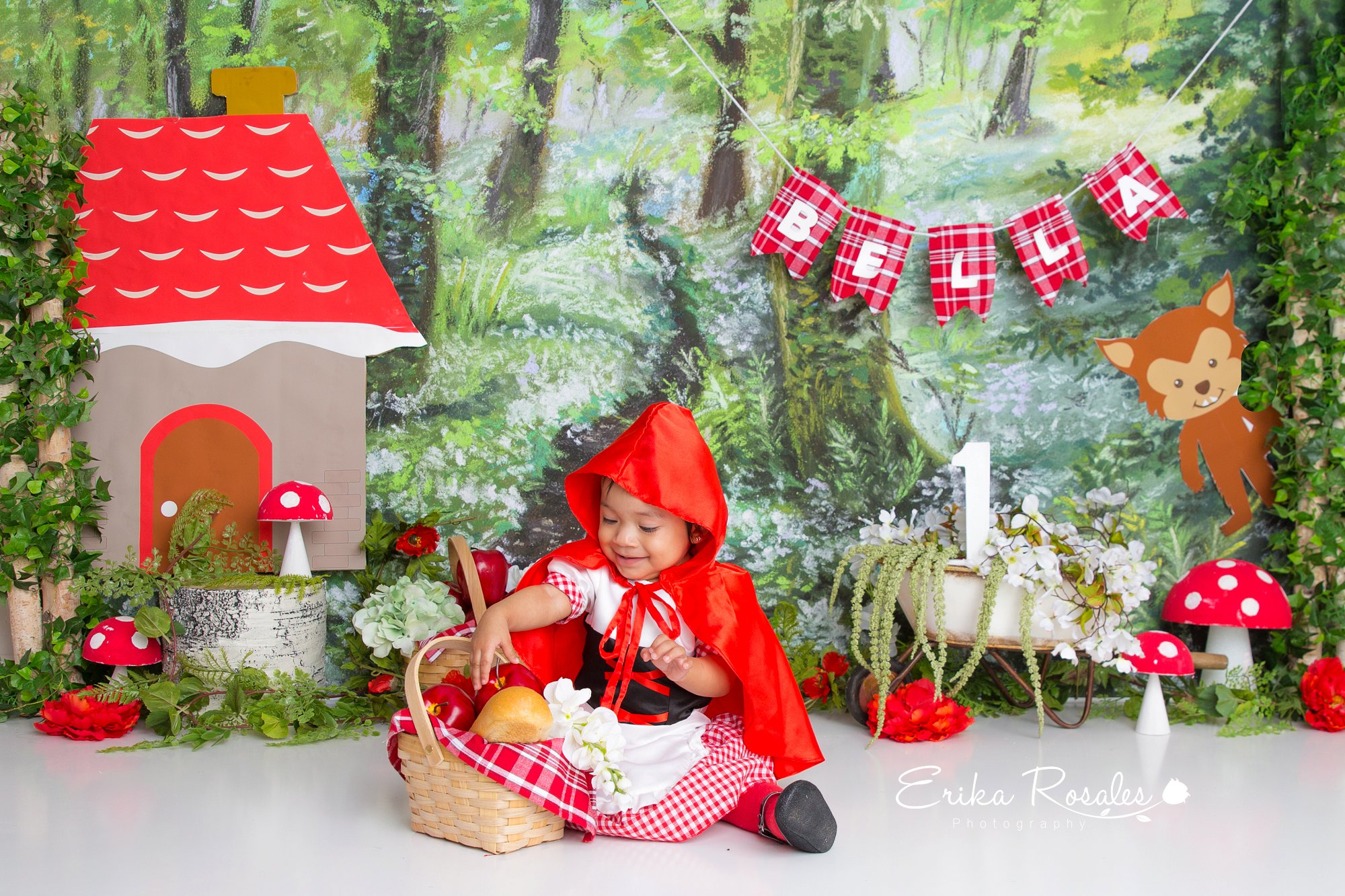 festa infantil com decoração de chapeuzinho vermelho