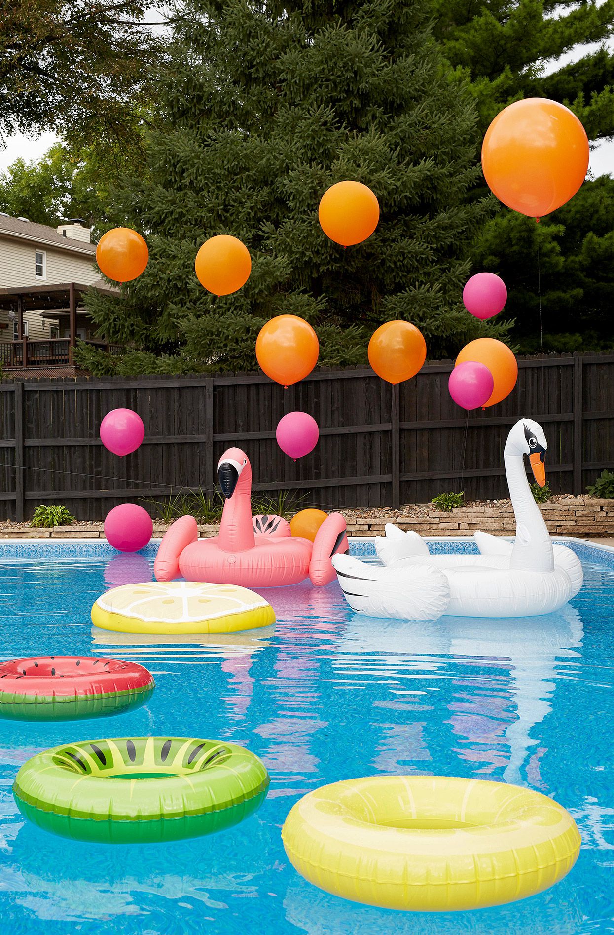 festa na piscina para 15 anos